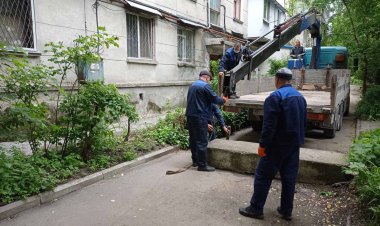 Eliberarea terenurilor de uz public, proprietate municipală de instalații neautorizate