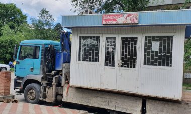 Continuarea demontării benevole a gheretelor în sectorul Botanica