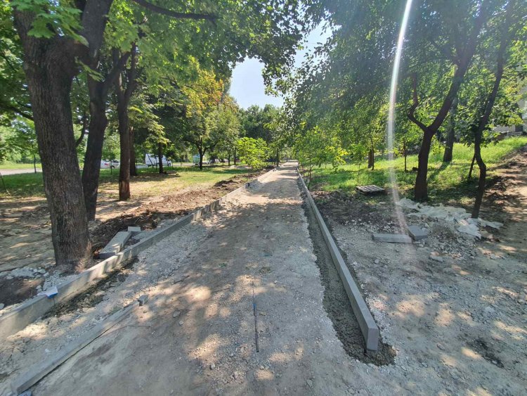 Mersul executării lucrărilor proiectului de amenajare a scuarului din șos. Muncești, 242