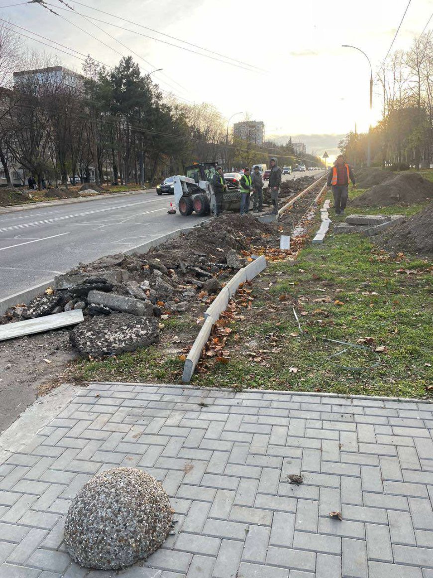 Continuă lucrările de modernizare pe bd. Traian.
