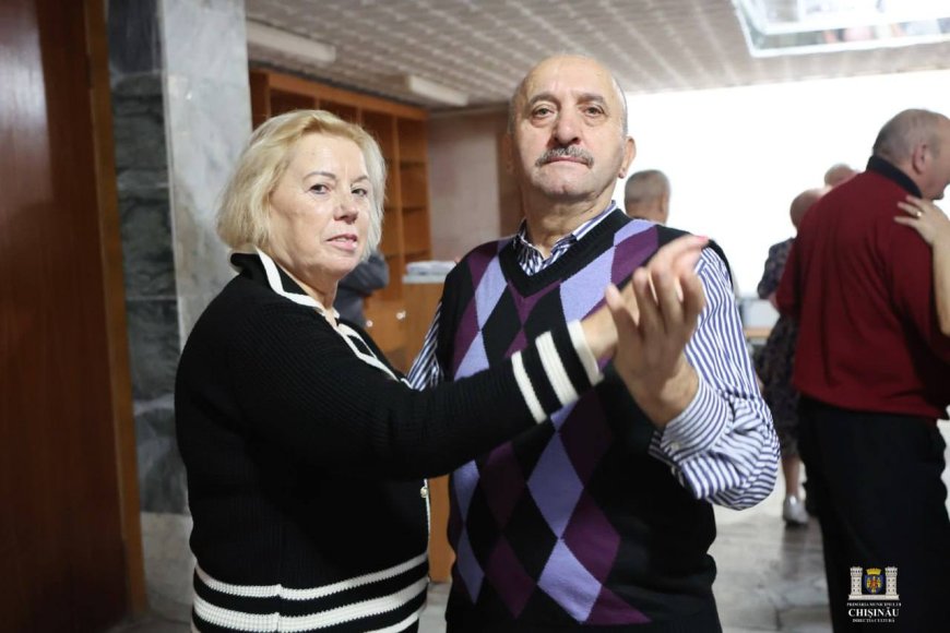 Seniorii din Capitală sunt invitați la o nouă ediție a spectacolelor muzicale de weekend din cadrul Proiectului „Dialo...