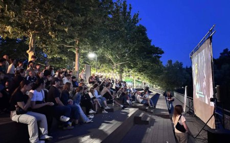 Festivalul de film în aer liber a continuat și în acest weekend în sectorul Botanica, în minunatul decor al Parcului „Valea Trandafirilor”!