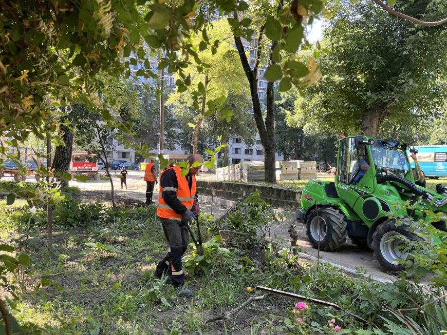 Pretura sectorului Botanica continuă eliberarea spațiilor publice de construcțiile neautorizate