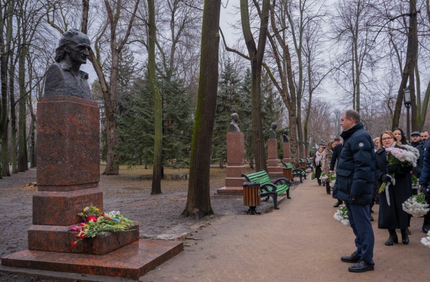 Omagiu poetului Grigore Vieru